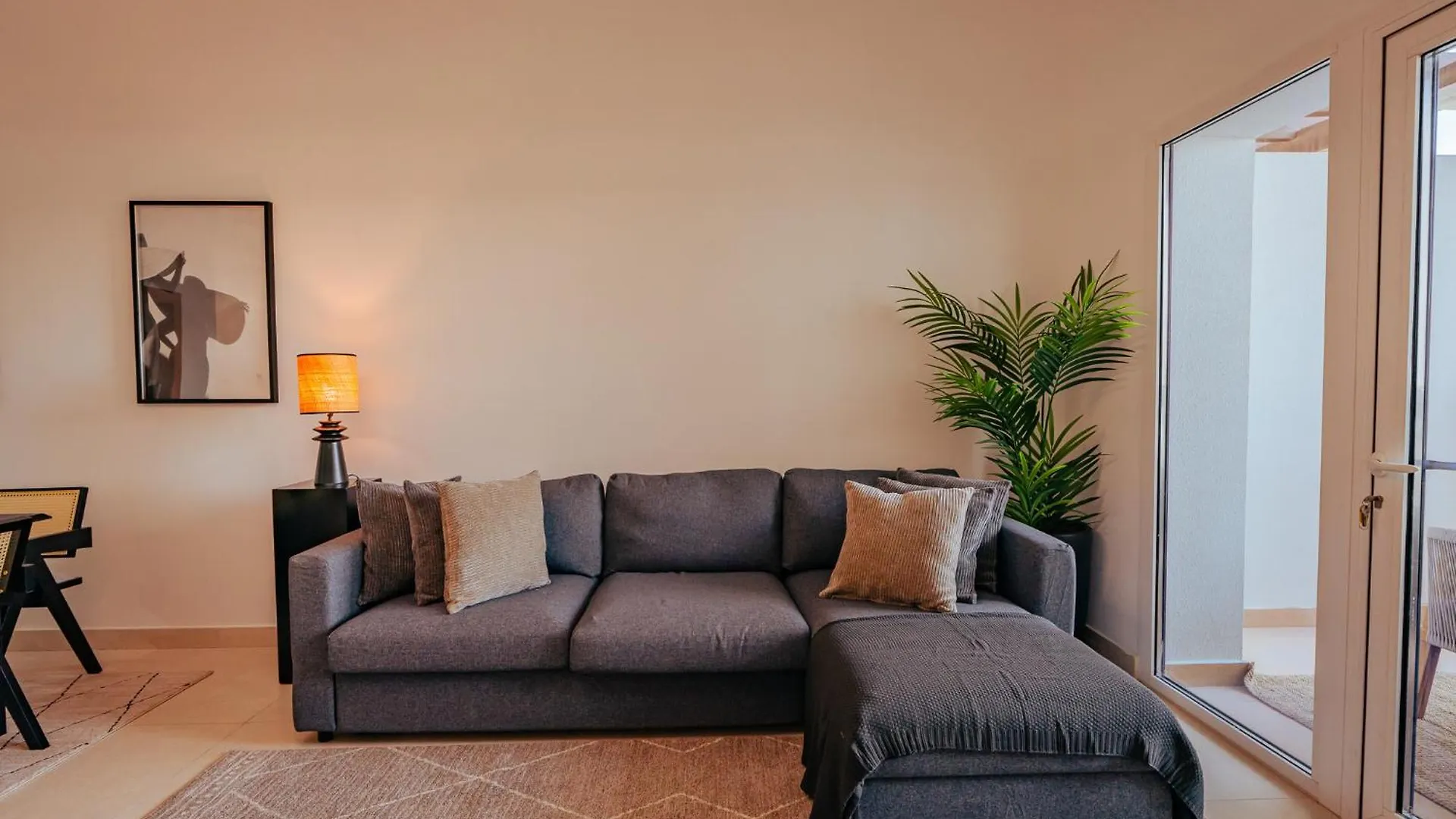 Daire Voyage Ansam Two Bedroom With Ocean Views Abu Dabi